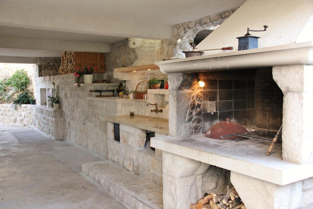 Apartments Grgic Zrnovo Экстерьер фото