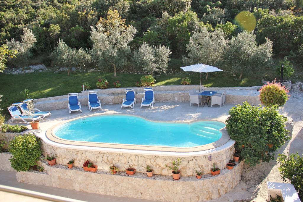 Apartments Grgic Zrnovo Экстерьер фото